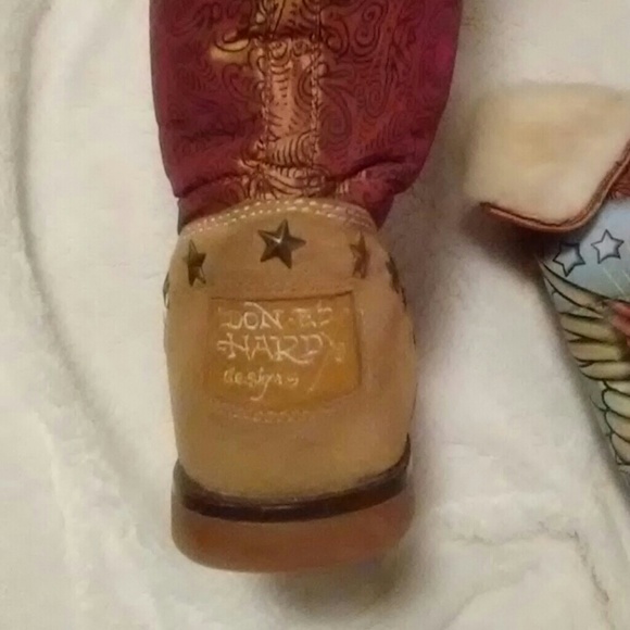 Ed Hardy fur lined boots - Picture 4 of 6